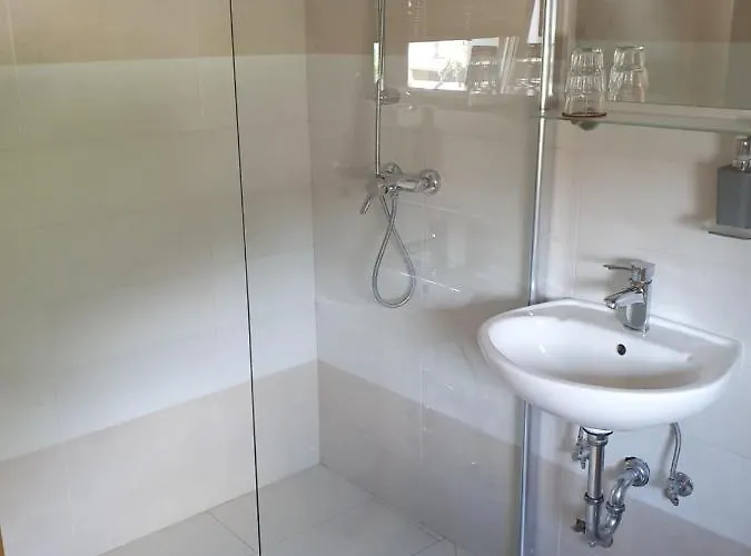 Mirjam ゲストハウス 2*