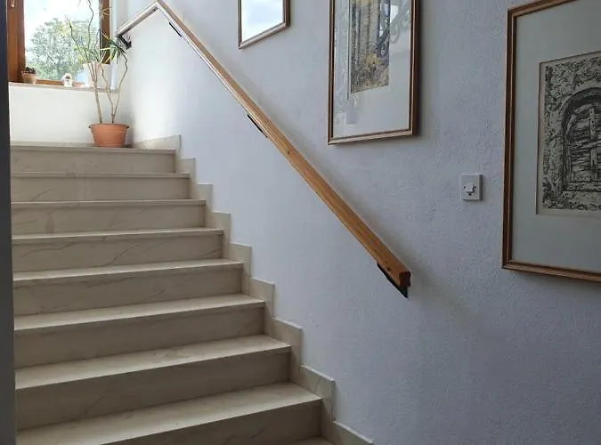 ゲストハウス Mirjam Razdrto