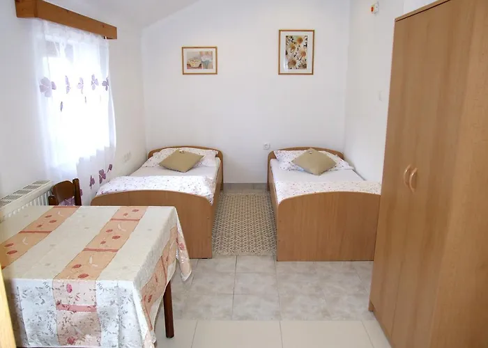 Mirjam ゲストハウス Razdrto